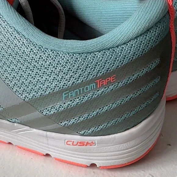 New Balance Women's Silver & Coral Athletic Sneakers with Teal Lining size 8.5 - Picture 4 of 7